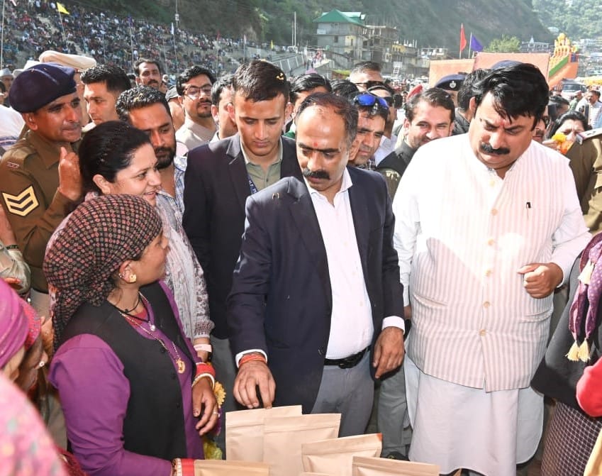 Rural Development and Panchayati Raj Minister Anirudh Singh, Nerva, Shimla, Rohru, Chaupal