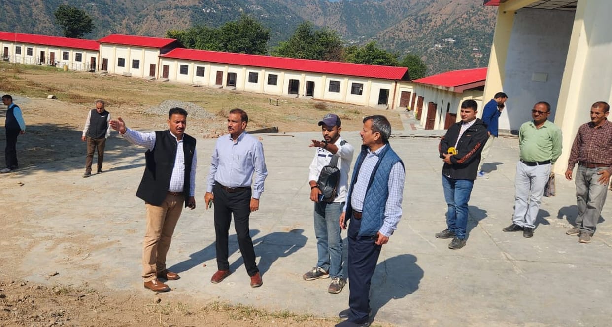 Inspection of sheep breeding farm Bhanauta being built for Rs. 3.93 crores.