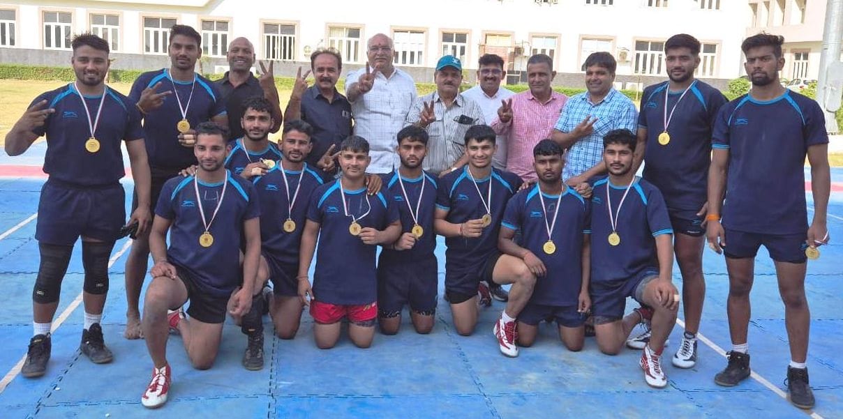 Vaishya College became the winner by defeating MNS College in Kabaddi.