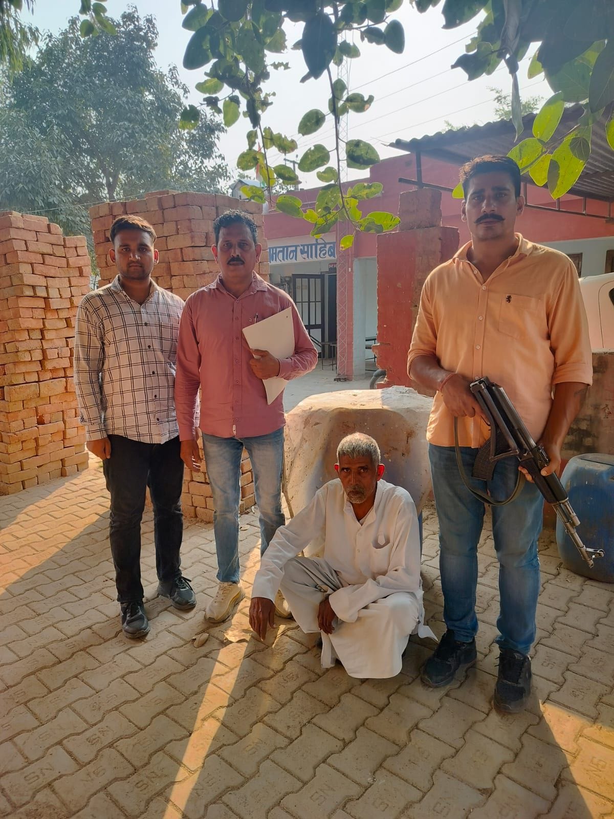 Accused arrested with 150 liters of liquor