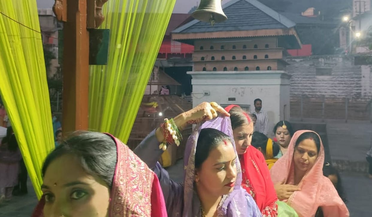 Women reached temples, offered prayers, prayed for the long life of their husbands.