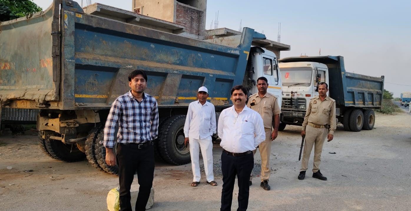 SDM seizes 4 dumpers engaged in mining