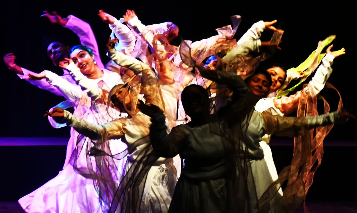 Dance drama mesmerized