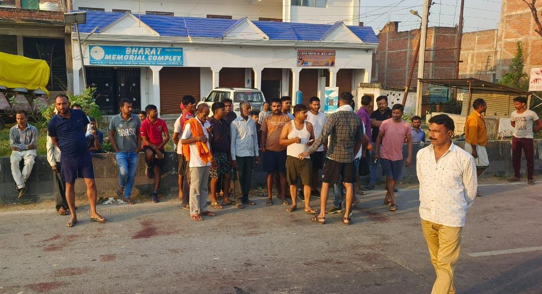 Accident on highway, youth dies
