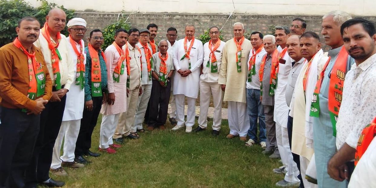 The cell honored the MLA and the district president
