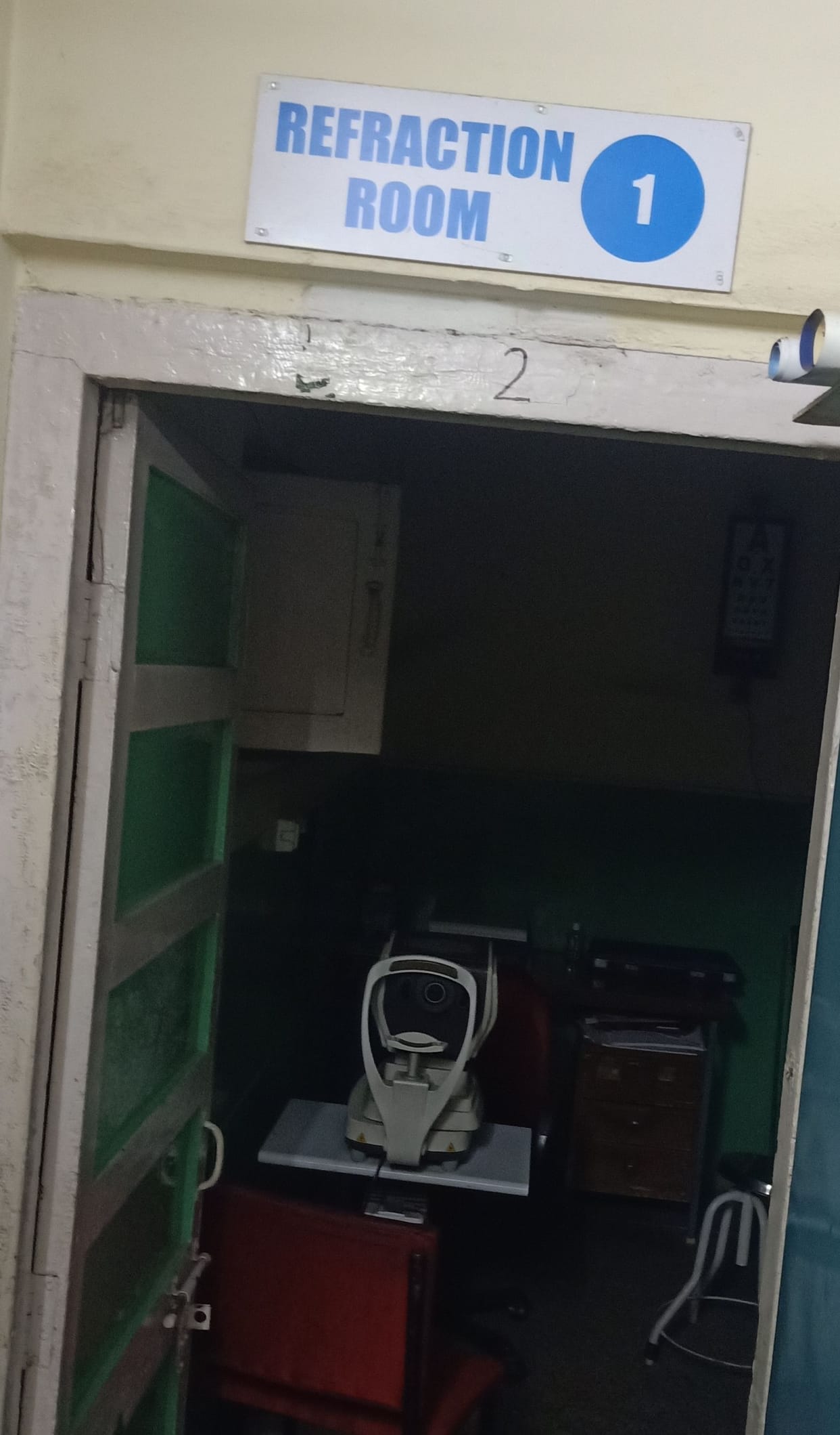 Spectacle numbers are not available in the hospital, there is no staff for one and a half years