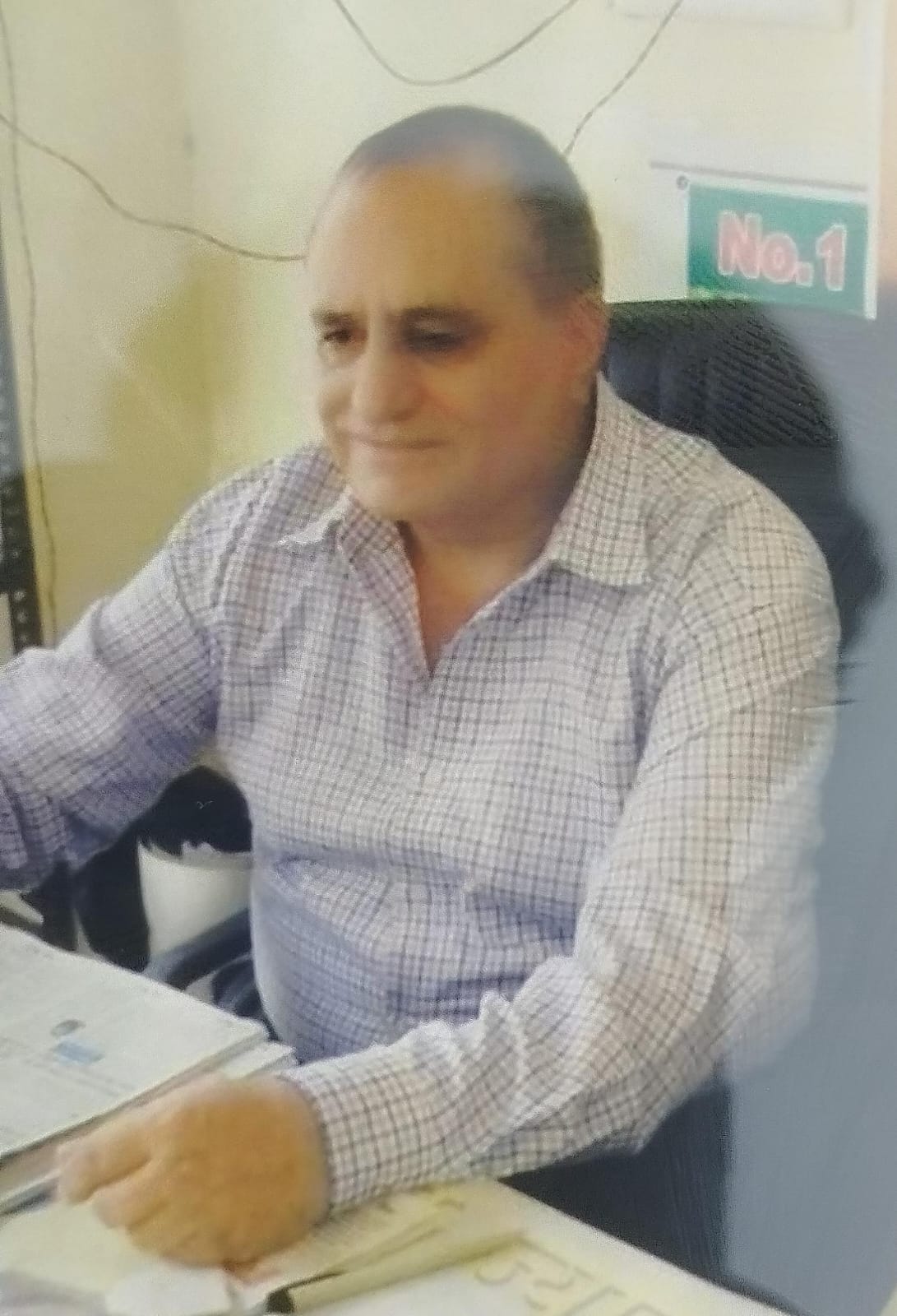 The injured broker died after being shot