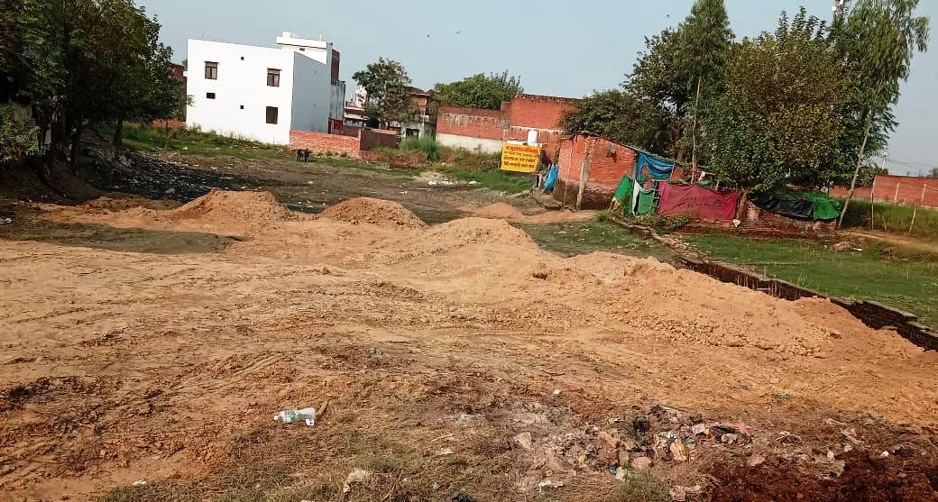 Despite strictness, land mafias encroached upon government land
