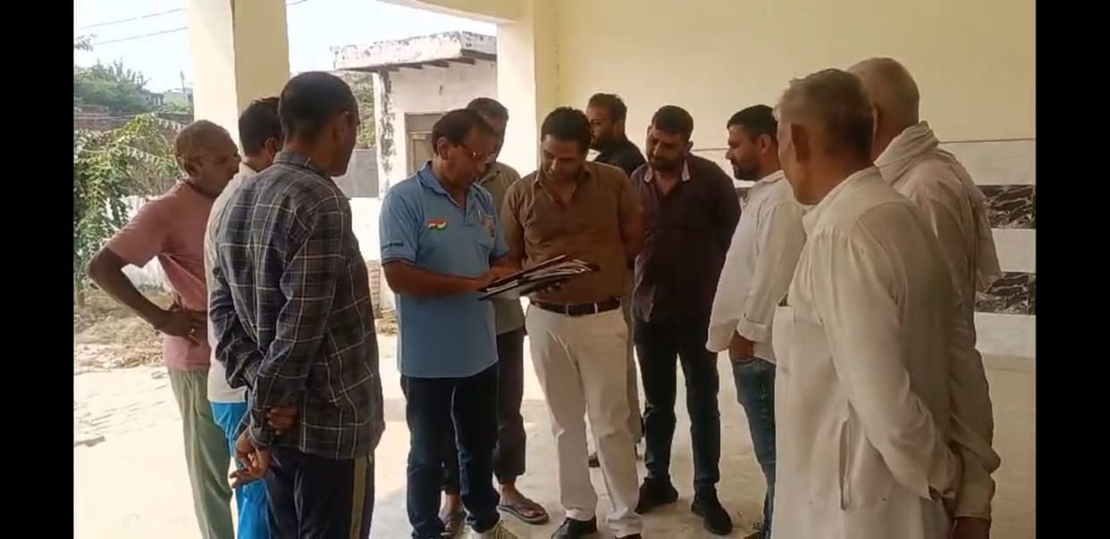 BDPO reached village Nahari, opened the lock of village knowledge center