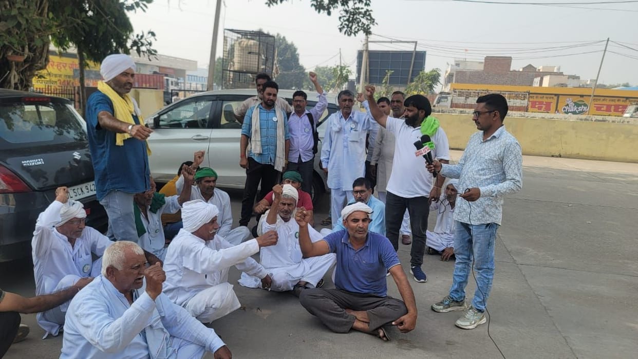 Farmers' ultimatum, will unload stubble outside DC office