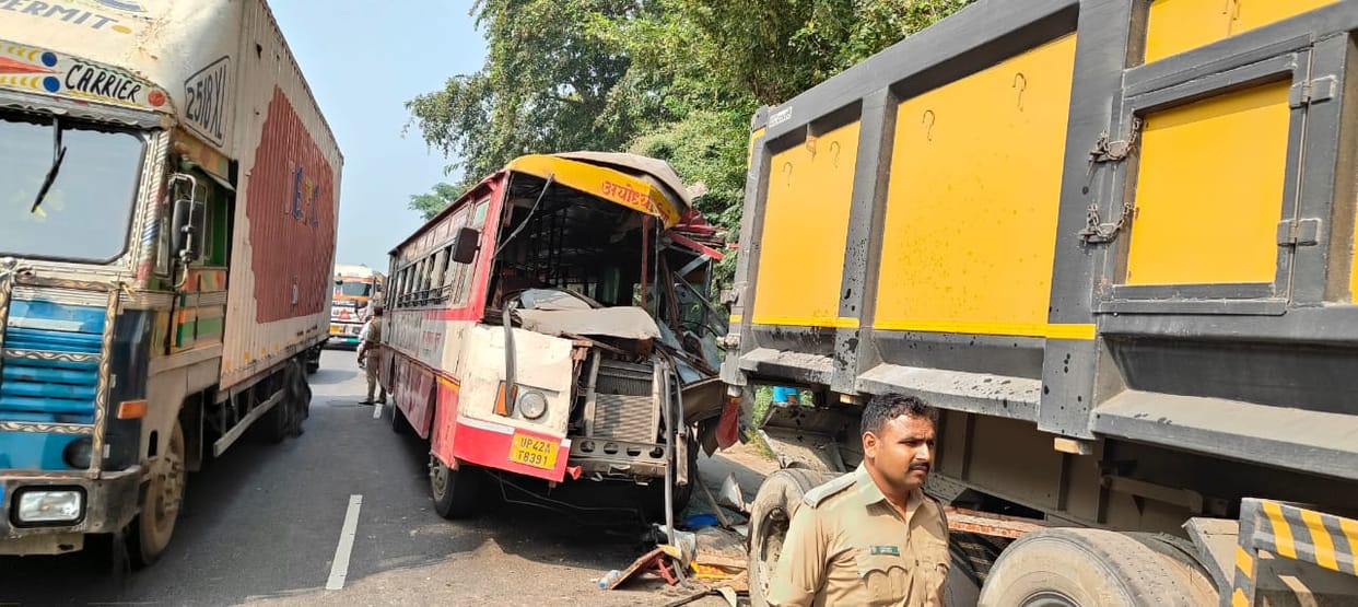 Roadways bus collides with dumper parked on four lane, 12 passengers injured