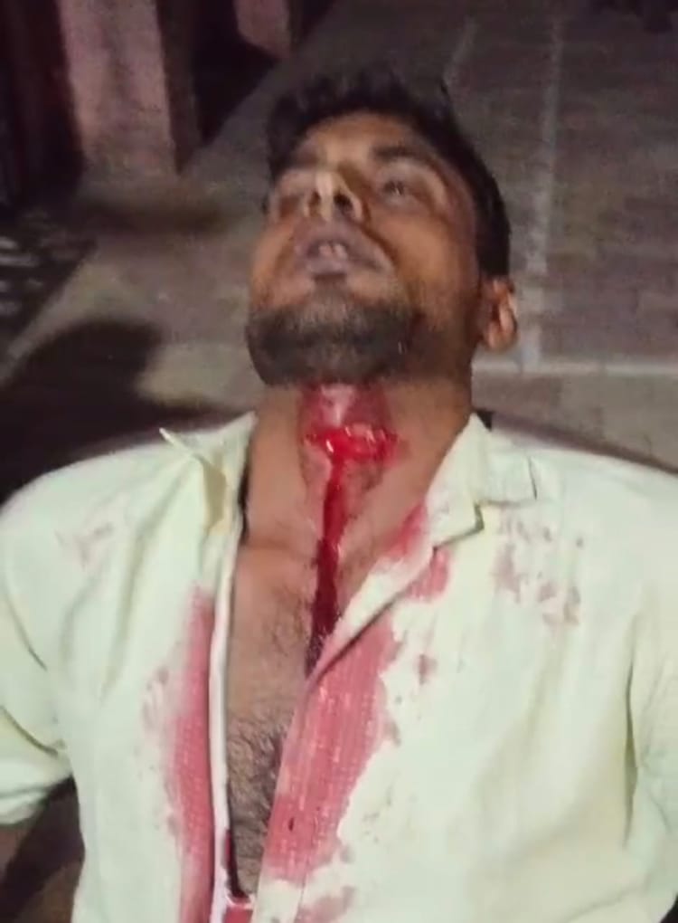 Two Youths Coming Out Of Gym Attacked With Knife, Seriously Injured