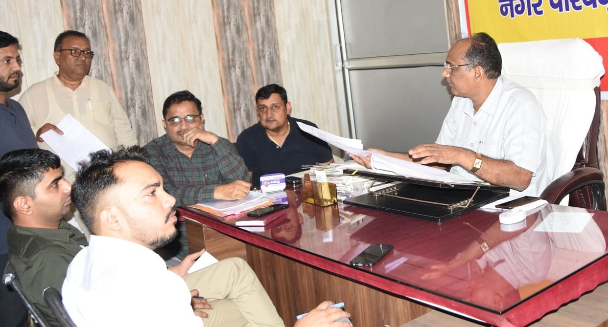 Solving the problems of the common people is the first priority of the administration: Mahavir Kaushik