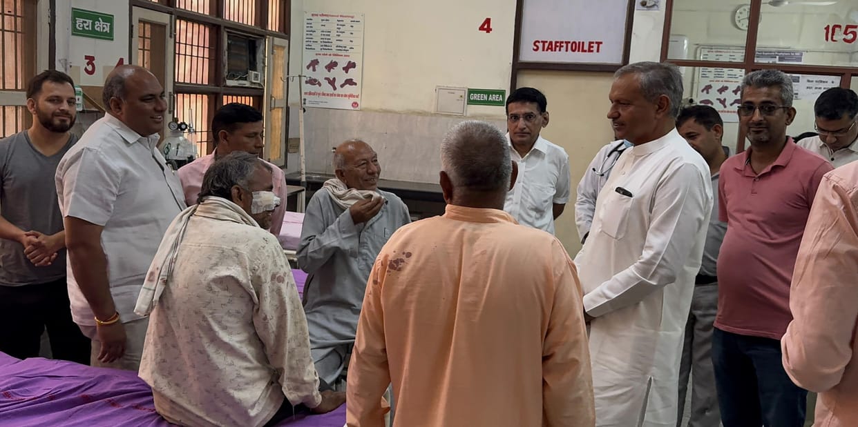 The MLA who came to get his mother treated felt the pulse of the civil hospital.