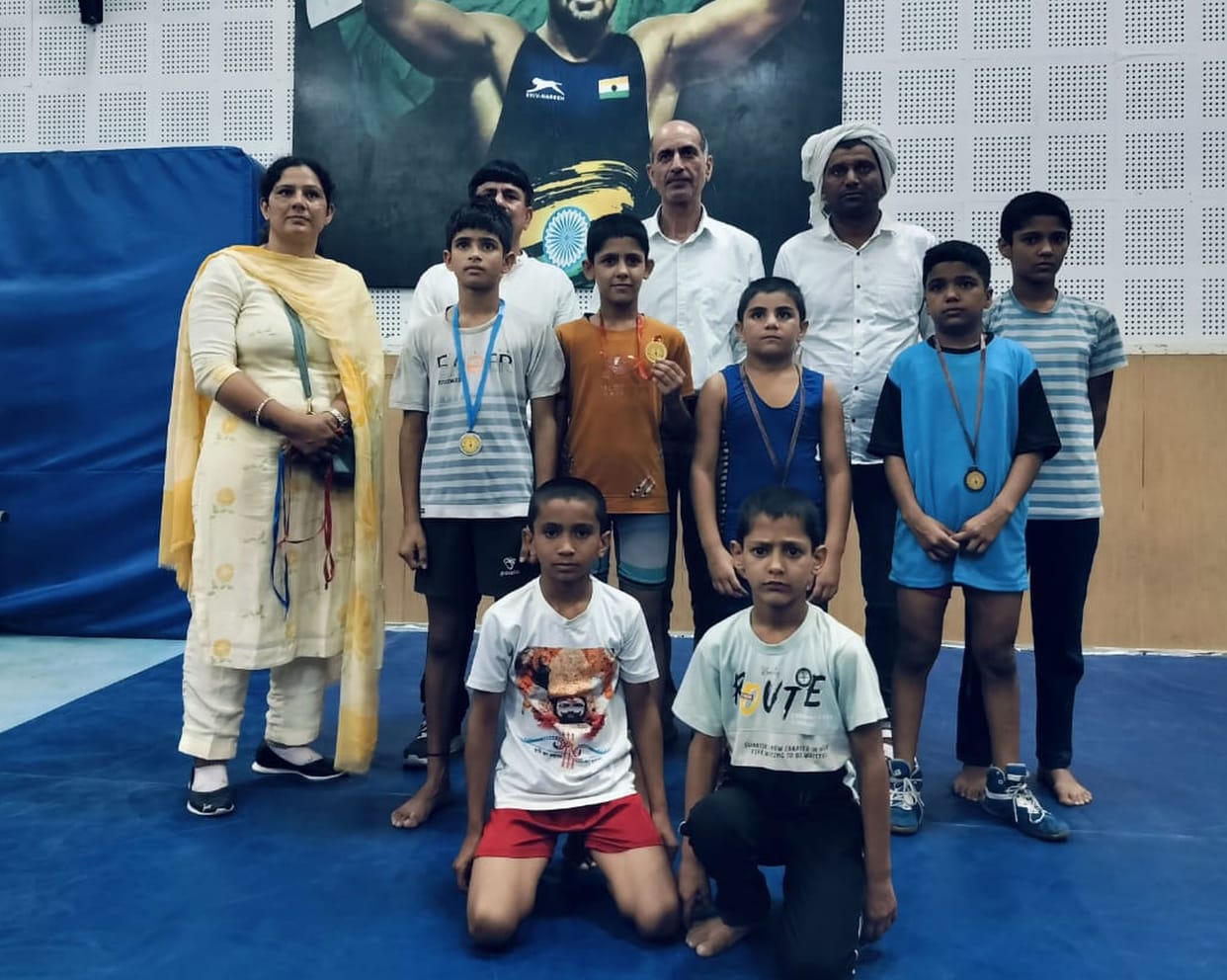 Siya won gold medal in state level wrestling competition