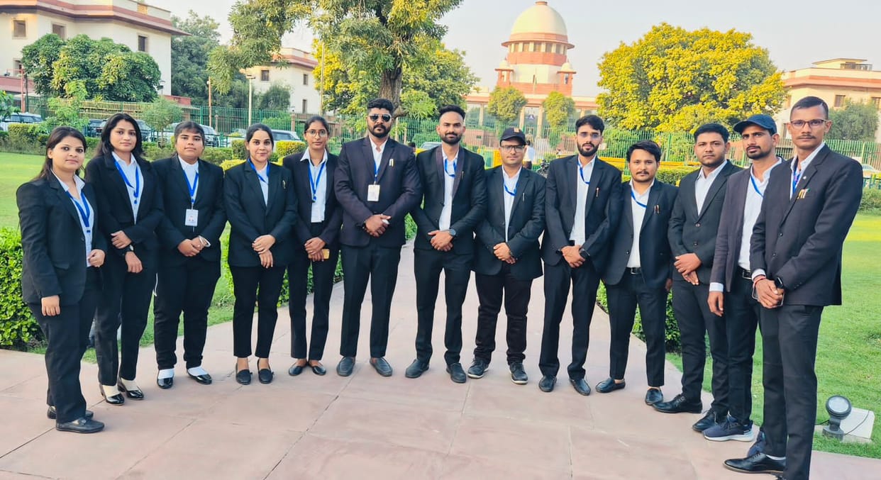 Youths who went on an educational tour got to know the working of the Supreme Court