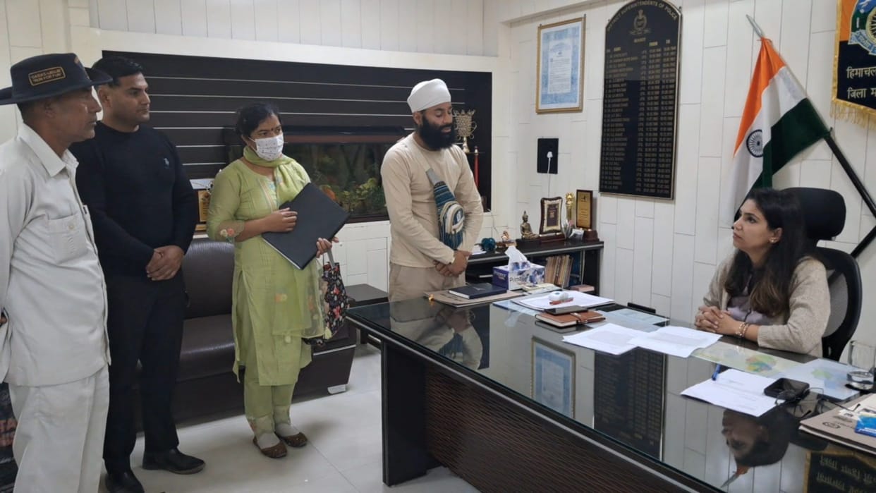 Tantrik accused of fraud of seven lakh rupees