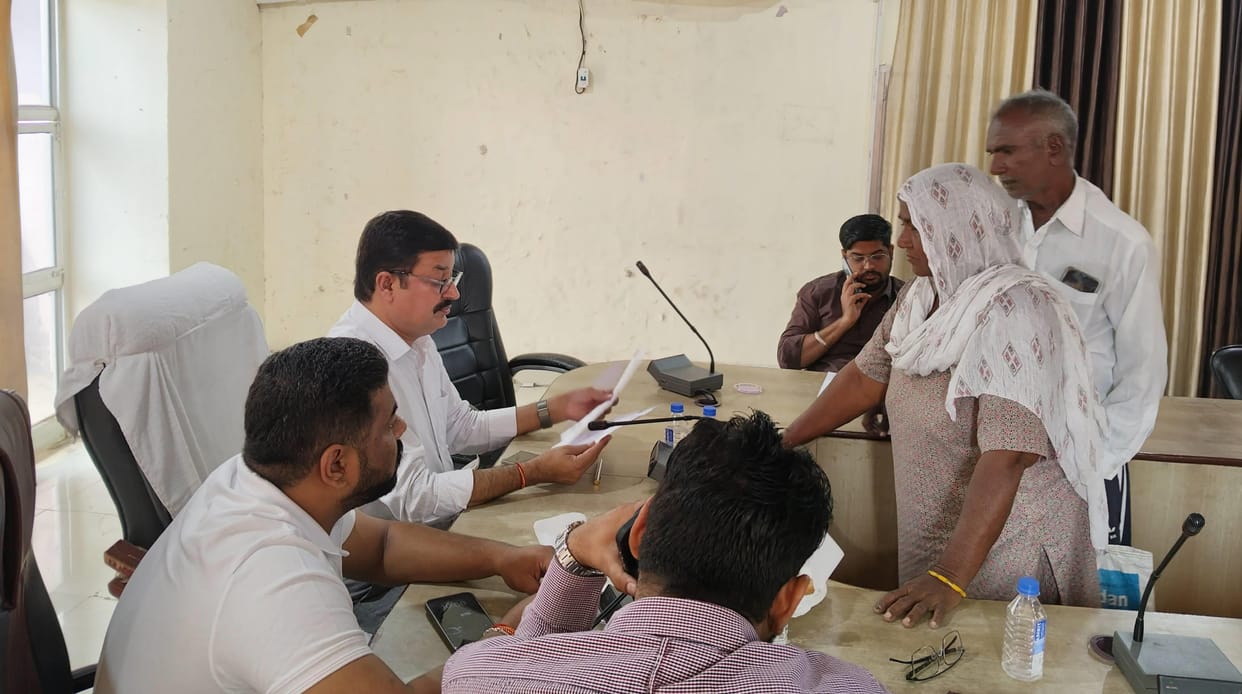 Documents are complete yet Hukmabai was facing pension setbacks for last 6 years, solution was found in the camp