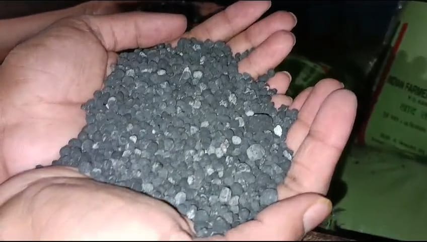 Agriculture Department team busted fake fertilizer racket in Bareilly