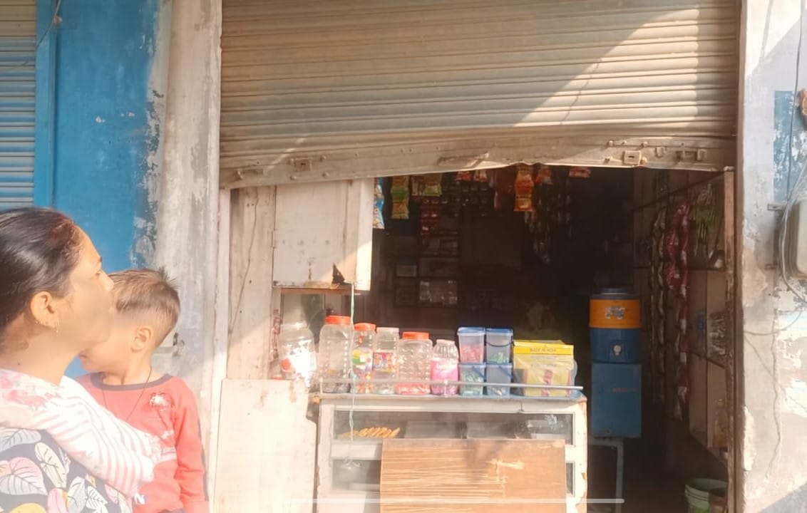Broke the locks of four shops and stole thousands of cash and goods