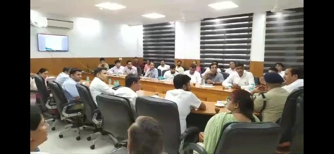 The eligible people should get the benefits of the schemes: MLA