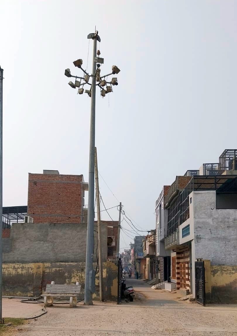 The main squares and intersections of the market will be illuminated with Rs 30 lakh
