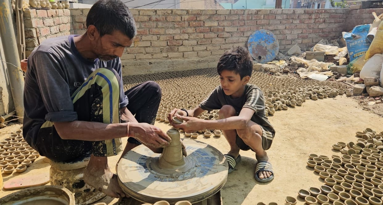 Diwali of many cities will be lit up with diyas made in Rohtak