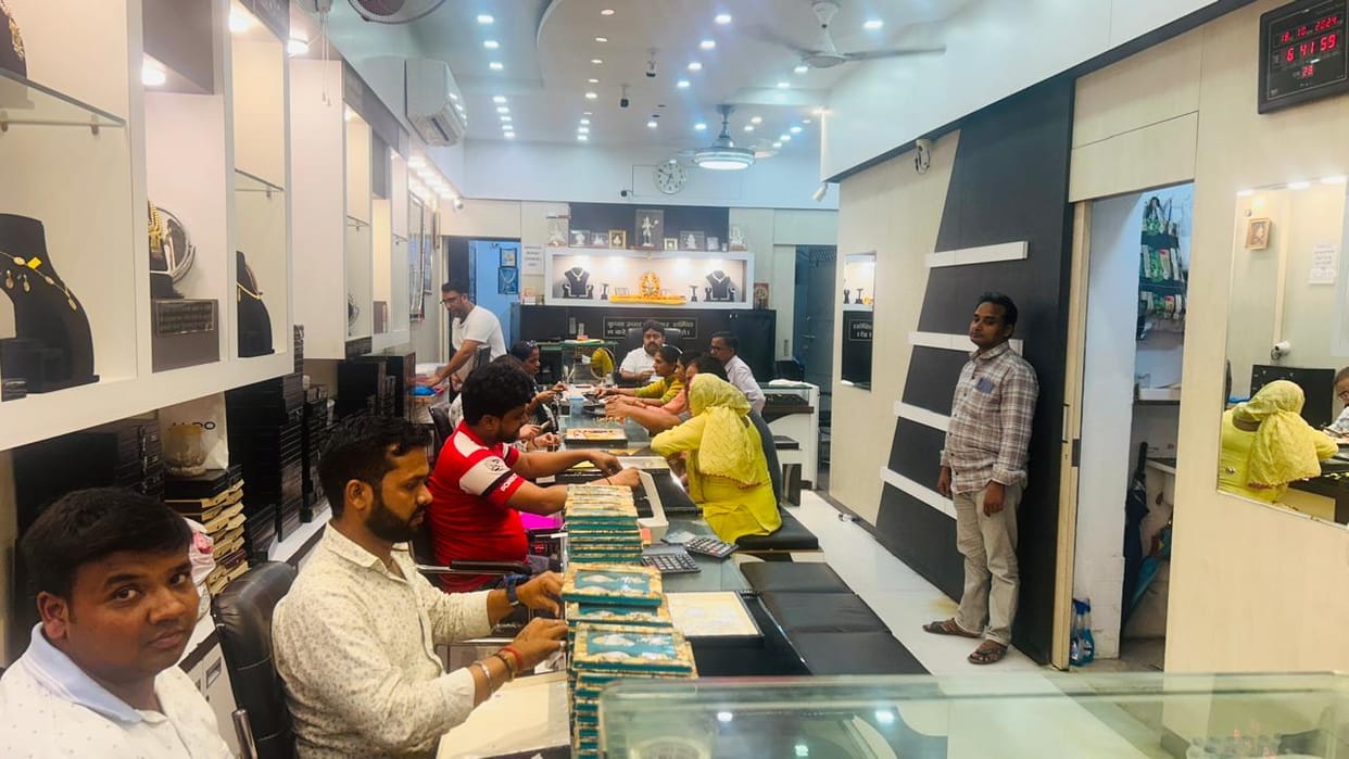 There is excitement in the markets due to Diwali, there is a boom in the paint market