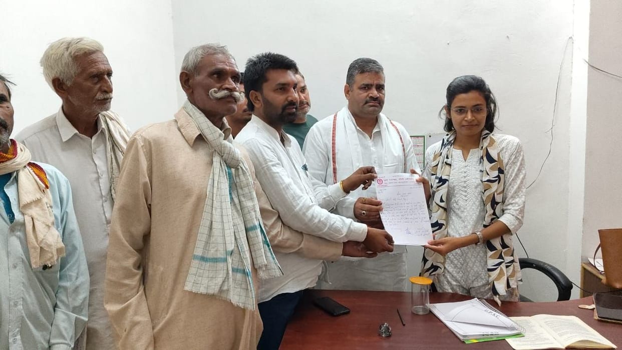 Villagers of four villages demanded to get tube well connection