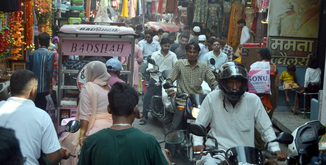 City markets struggled with traffic jams during the festive season