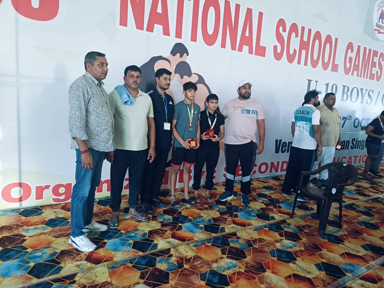Jyoti and Suhani won bronze medal in National Championship Wrestling