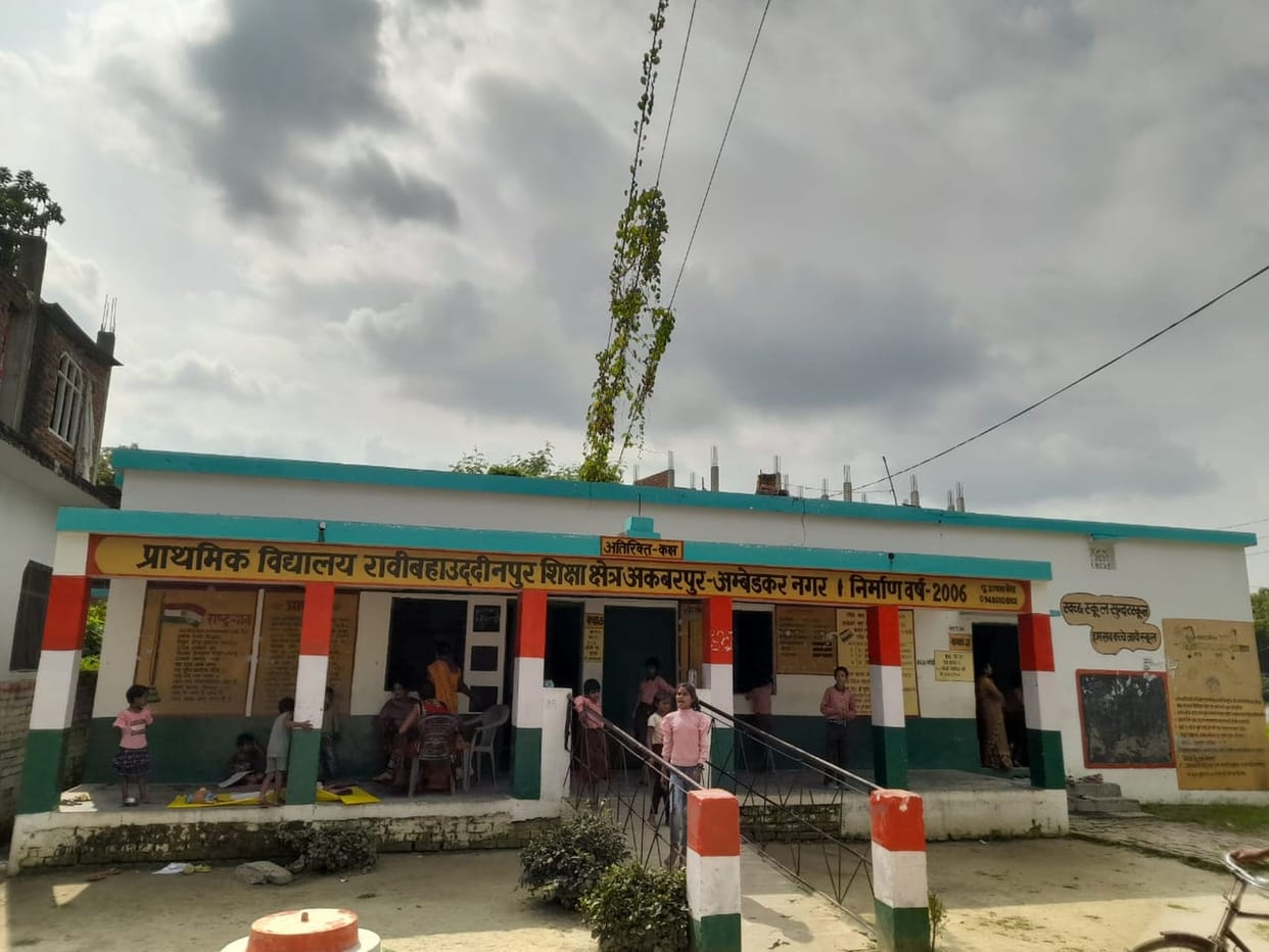High tension line passing over children poses danger
