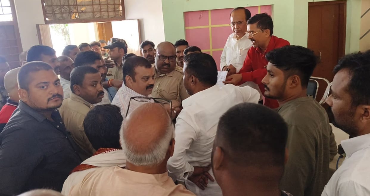 Area Panchayat meeting marred by uproar