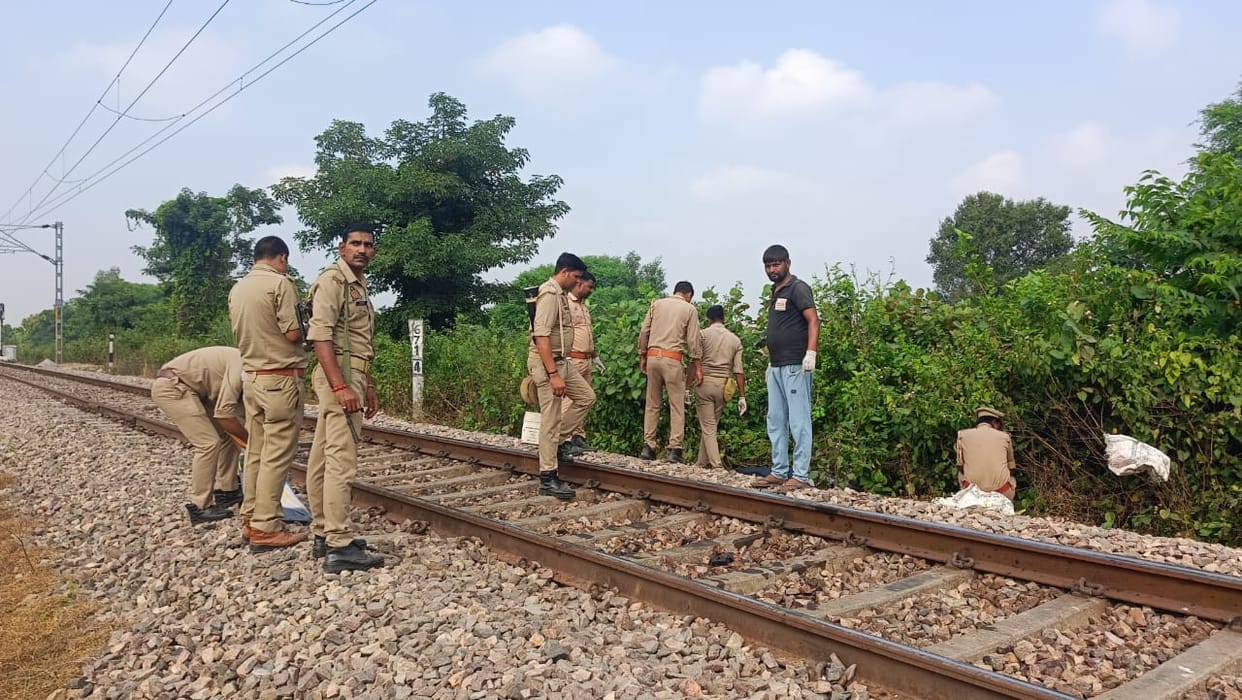 Nephew murdered with a knife, body of accused uncle found on railway track