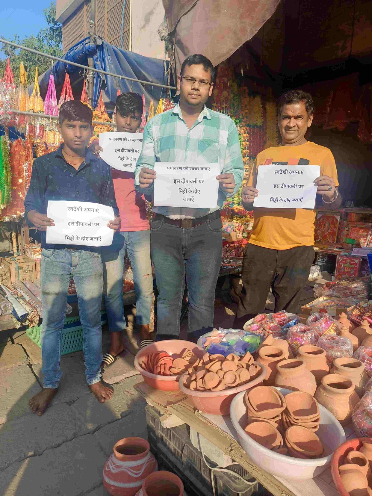 Light earthen lamps, clean the environment