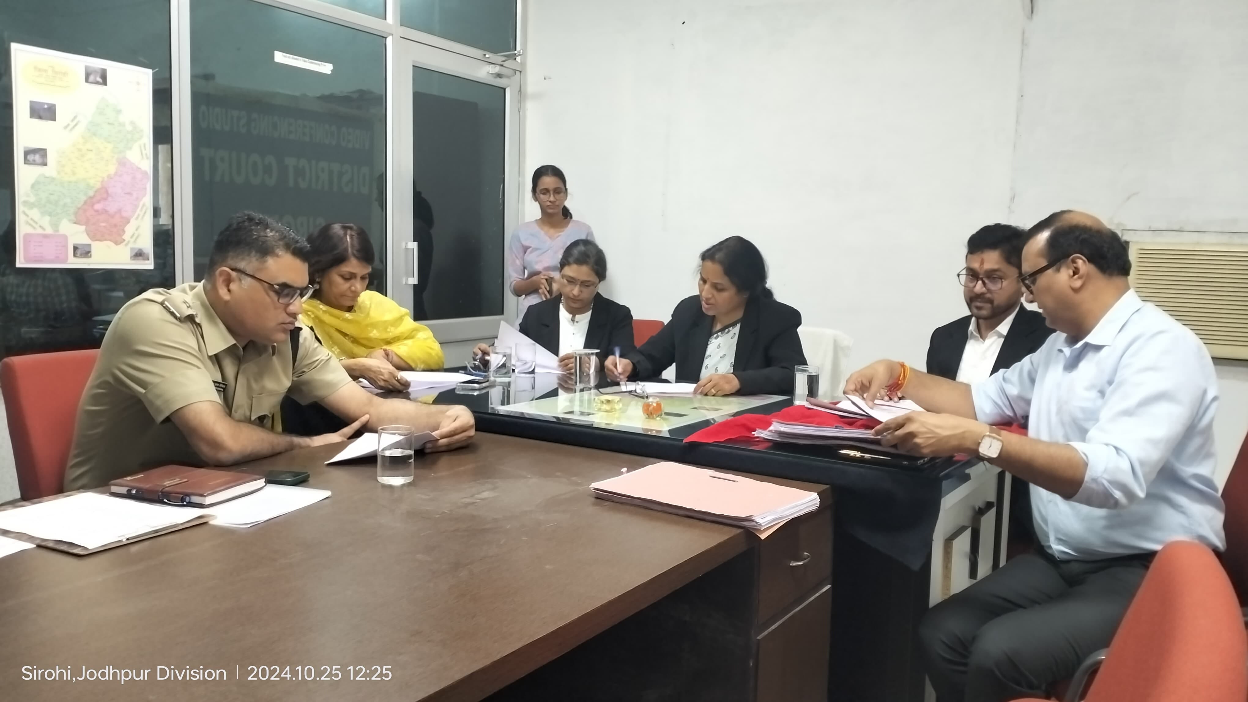 सिरोही सिरोही में विधिक सेवा प्राधिकरण की बैठक हुई।