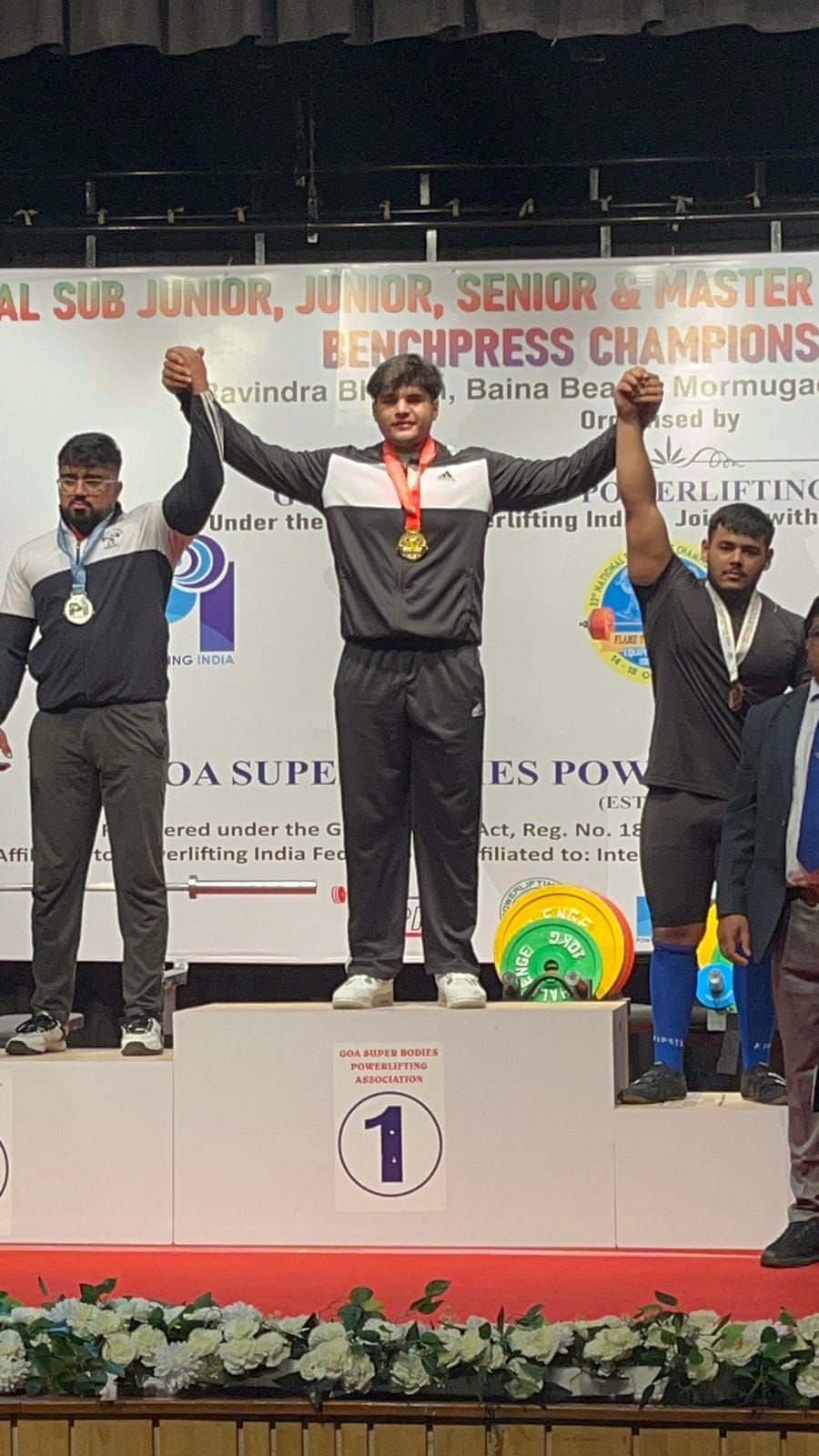Lakshya breaks his own record and wins gold medal in National Power Lifting Championship