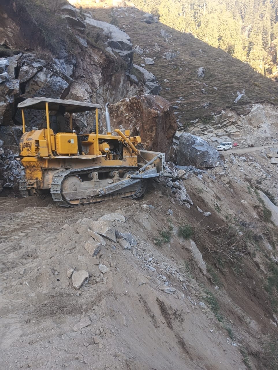 Bani Badharwah Route Closed due to Landslide