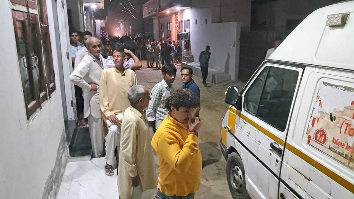 House caught fire under suspicious circumstances, teacher burnt alive