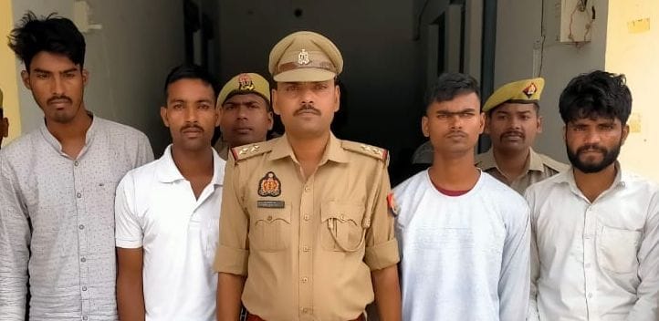 When they lost money in gambling, they looted the scooter, four people were sent to jail
