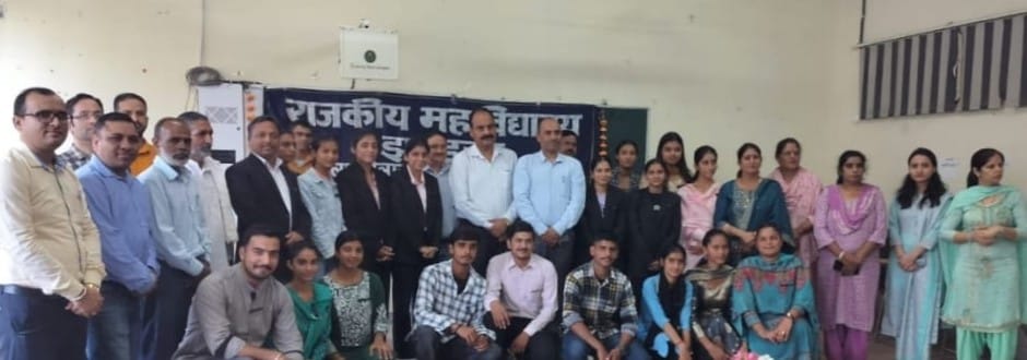 Bhavya took oath as the President of Central Student Council