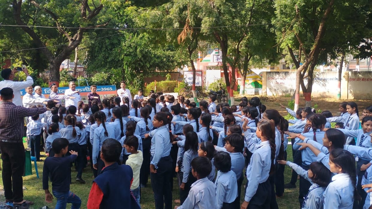Students took oath to celebrate eco friendly Diwali