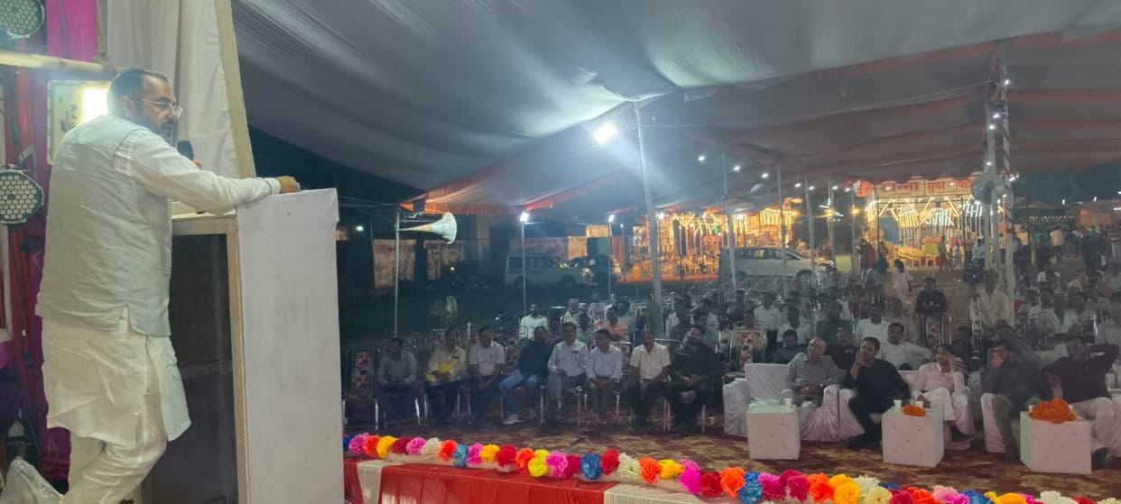 Poets read their compositions in the kavi sammelan