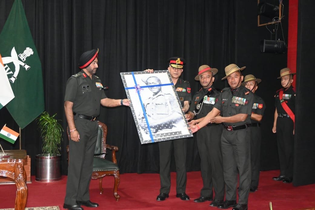 Stories of bravery of soldiers narrated in the reunion ceremony