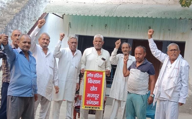 Lathi charge on farmer in Uchana condemned