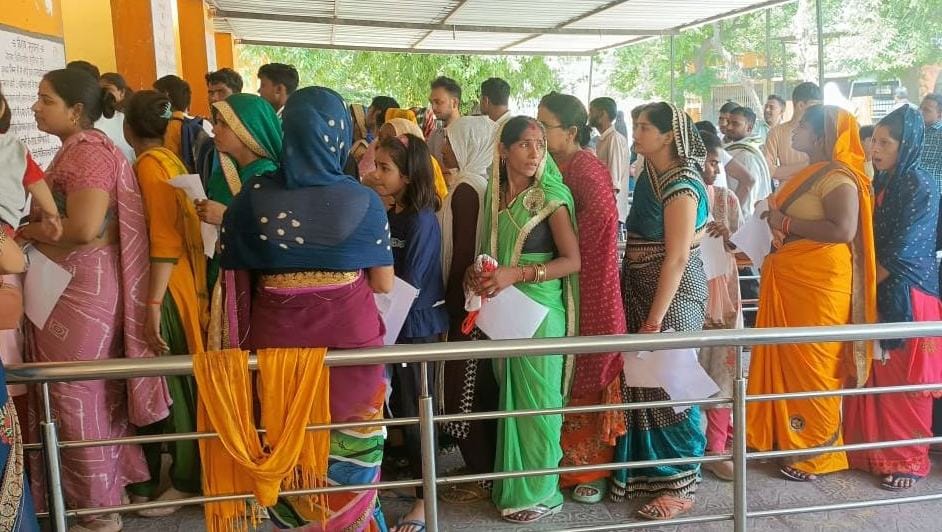 Two patients died due to fever and difficulty in breathing