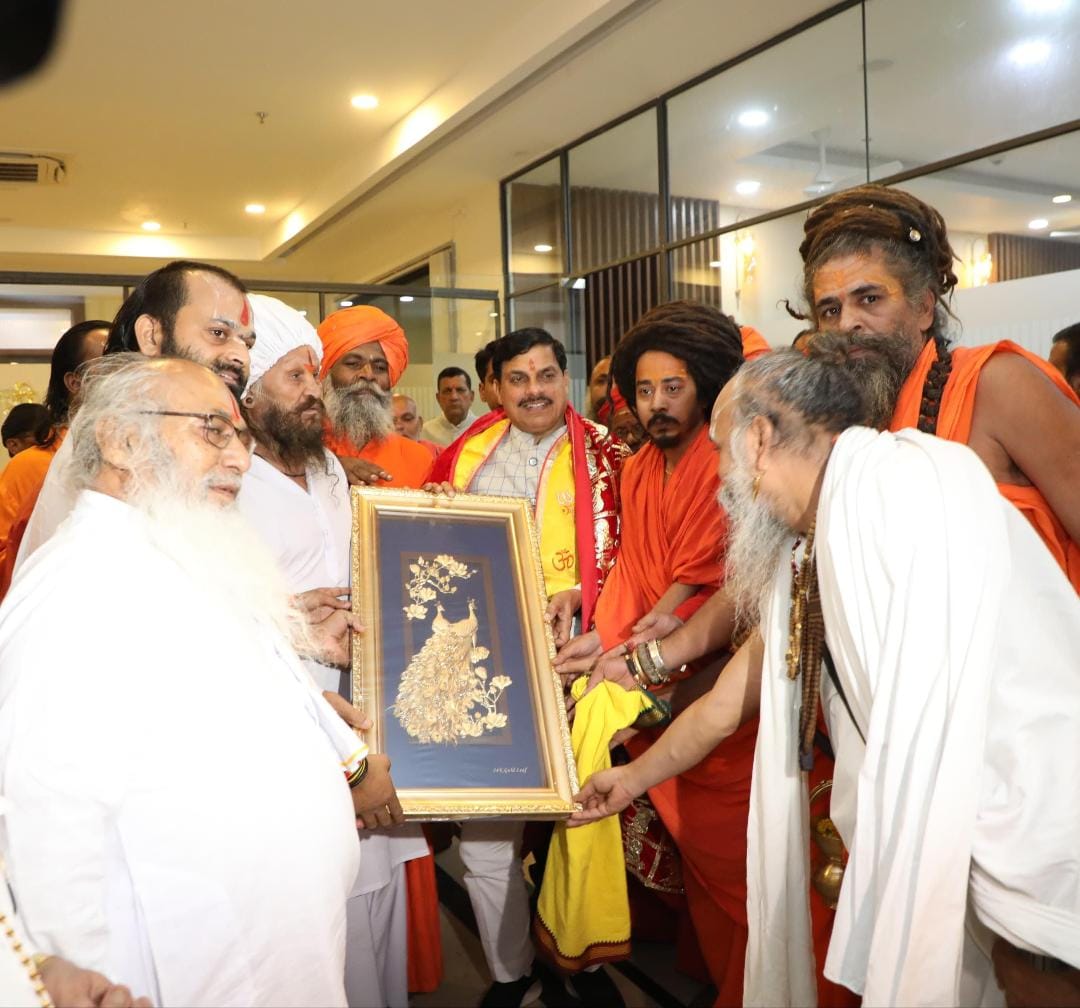 Akhada Parishad Ujjain felicitated the Chief Minister Mohan yadav