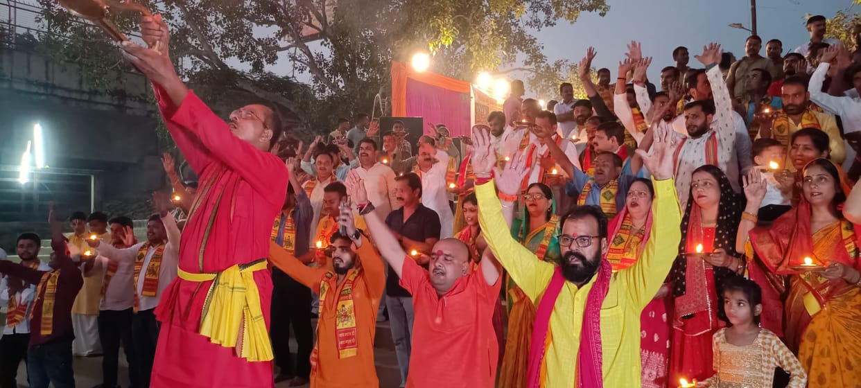 Performed Aarti of Kuano by donating lamp