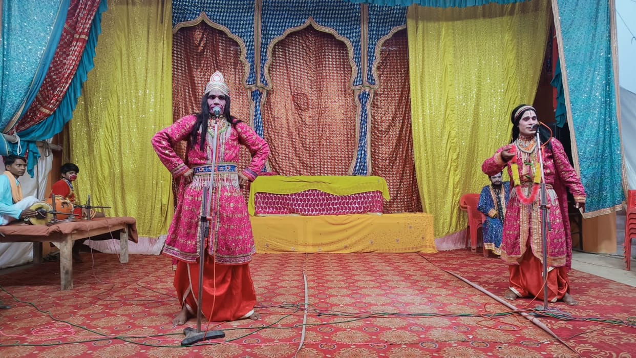 Lord Ram's devotee Hanuman burnt the golden Lanka