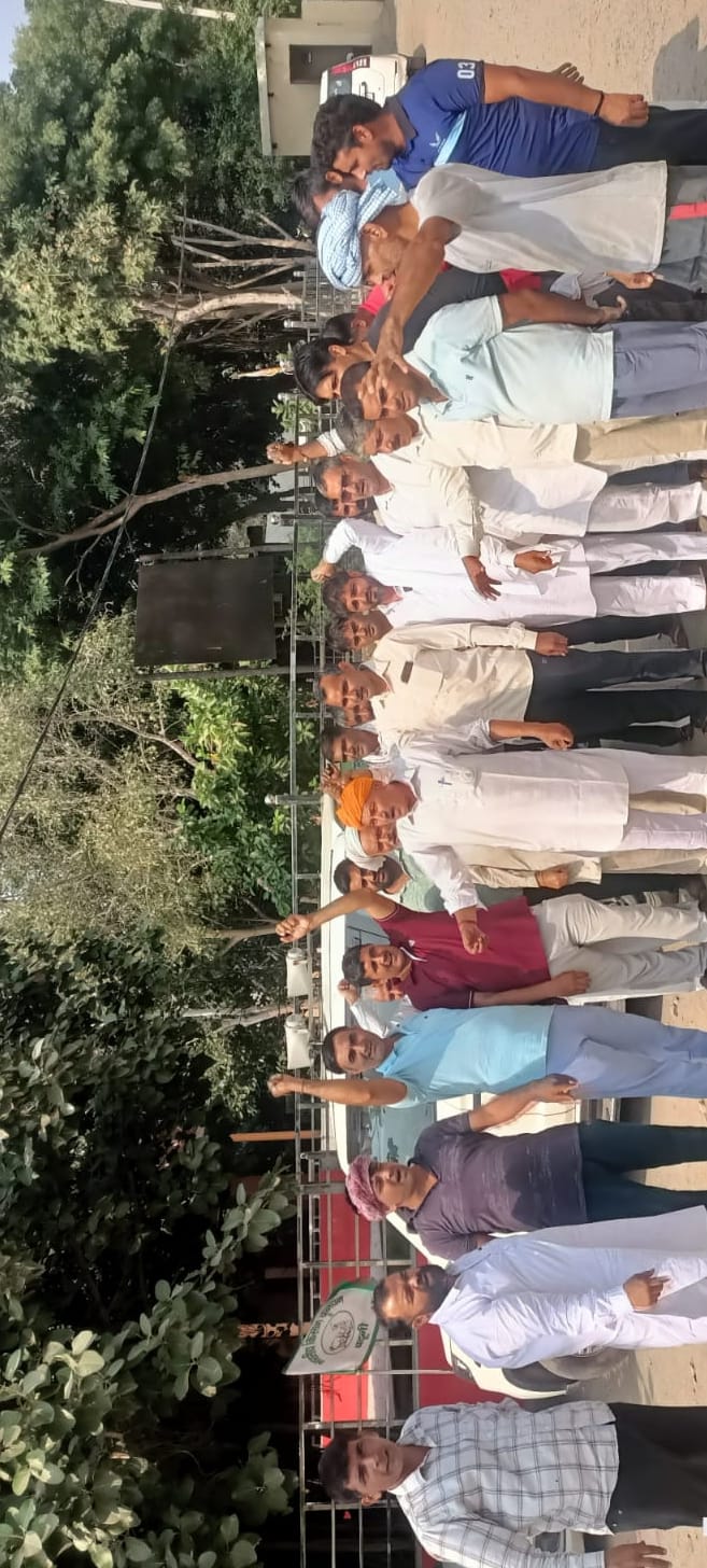 Demand to start sugarcane crushing season before November 15